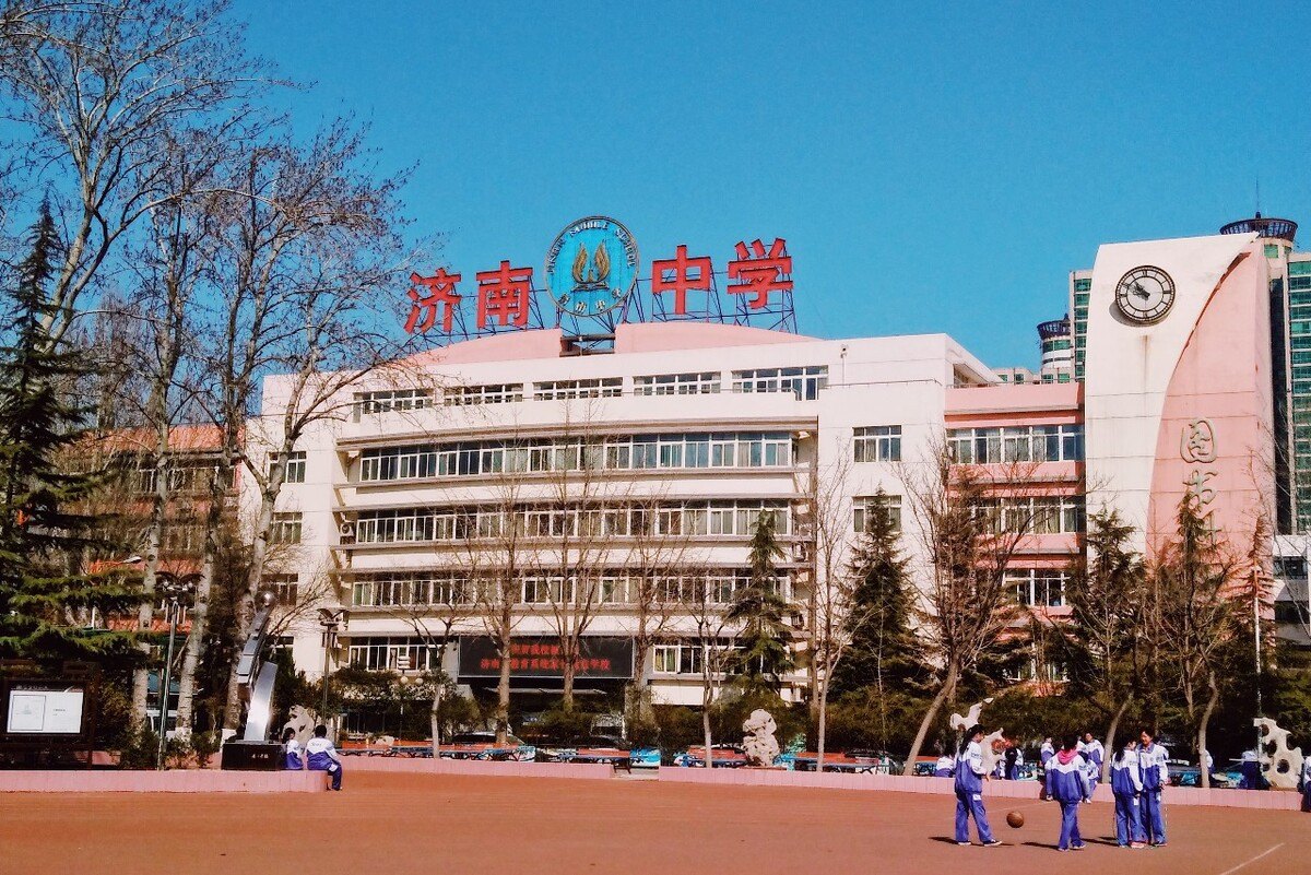 03.jpg